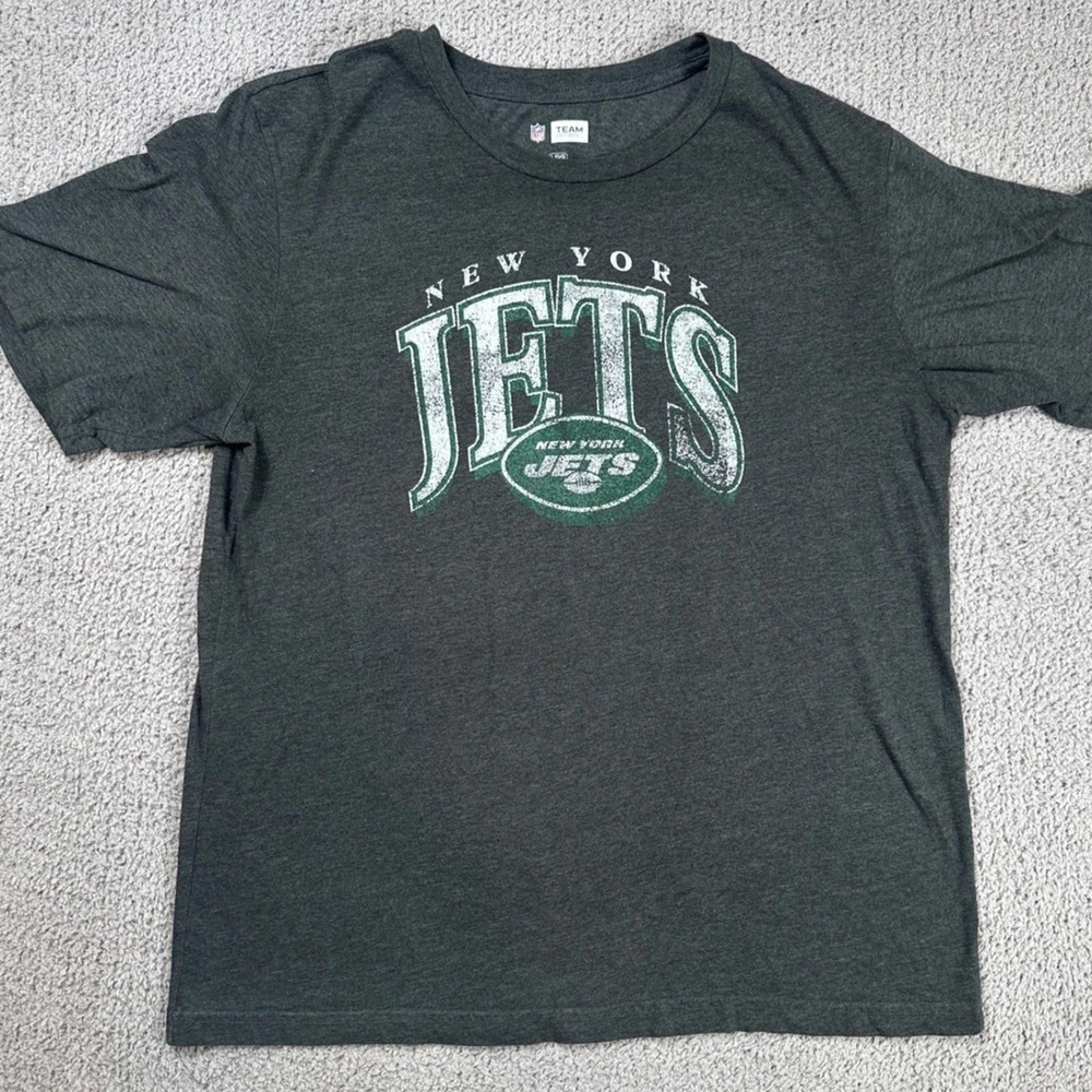 NFL Team Apparel New York Jets Mens Large Charcoal Gray Distressed Graphic Tee